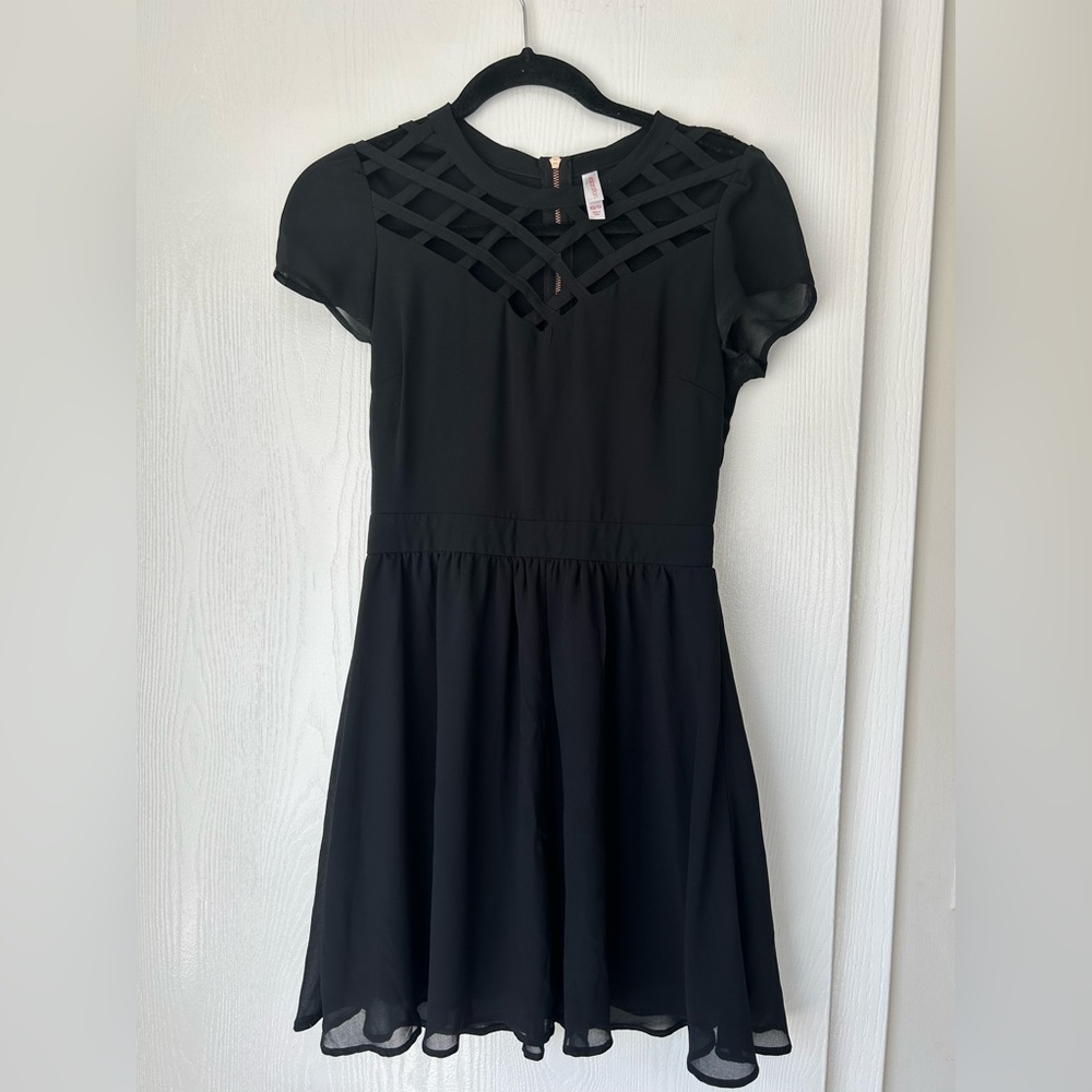 Xhilaration Flowy Black Dress